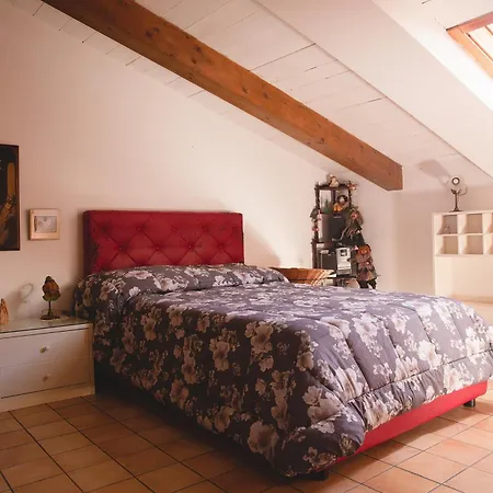 Apartment La Gatta Nel Borgo