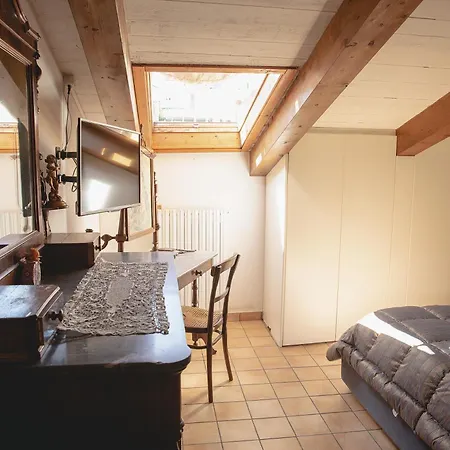 Apartment La Gatta Nel Borgo